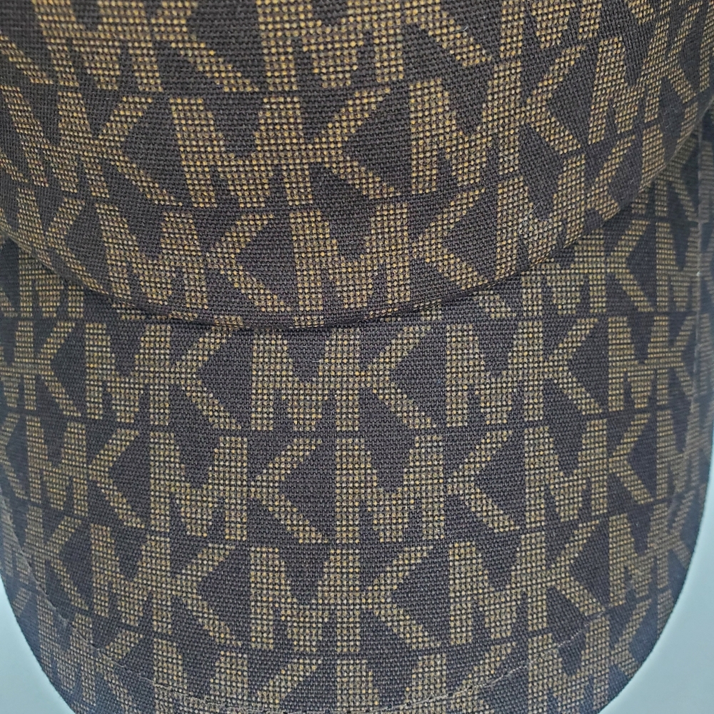 adjustable cap with magic closure.  one size, brown, new